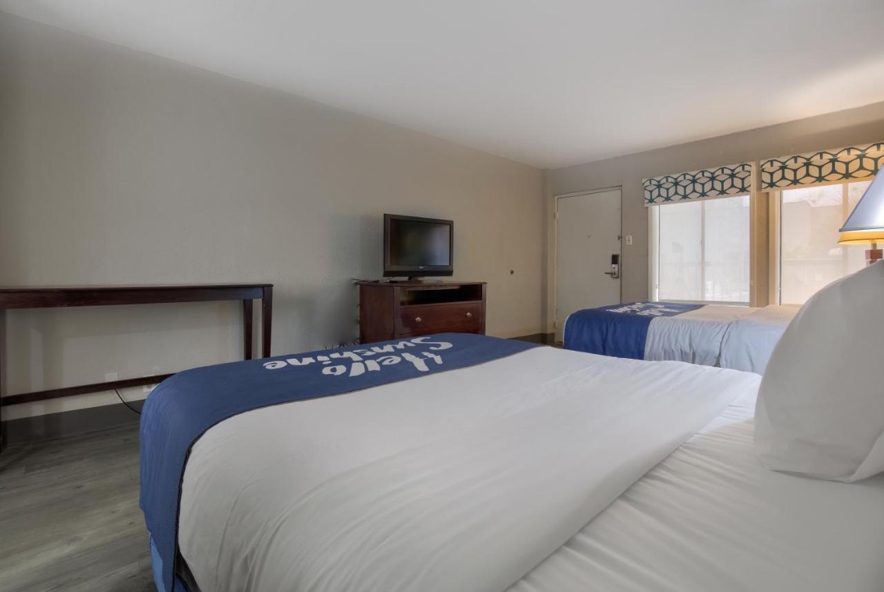 Days Inn By Wyndham Mobile I-65 Exteriér fotografie