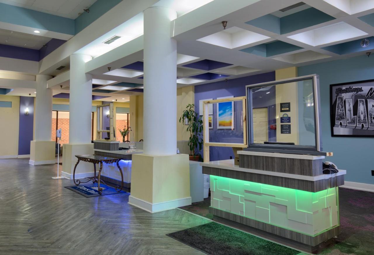 Days Inn By Wyndham Mobile I-65 Exteriér fotografie