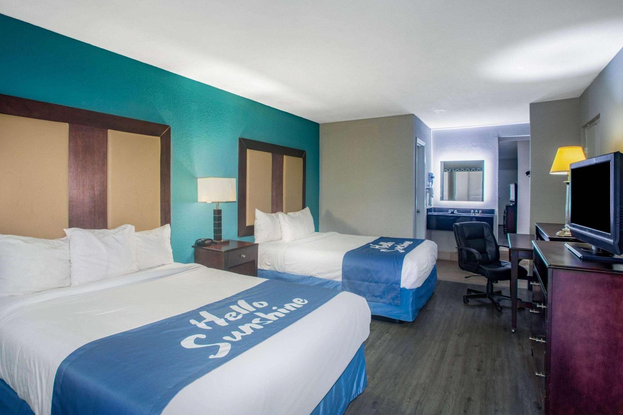 Days Inn By Wyndham Mobile I-65 Exteriér fotografie